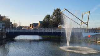 Garth Lane fountain in Grimsby