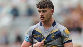 Jordan Crowther in action for Wakefield