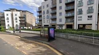 Bus stop at Radius Court, London Road, Bracknell