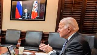 Joe Biden realiza una videollamada con Vladimir Putin.