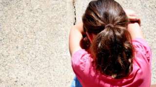 பாலியல் புகார்