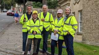 Speed watch volunteers in Cavendish Road