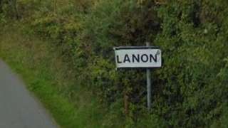 Llanon road sign