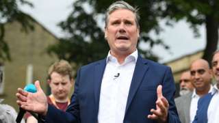 Starmer with voters in Cleckheaton Memorial Park, 2 July 2021