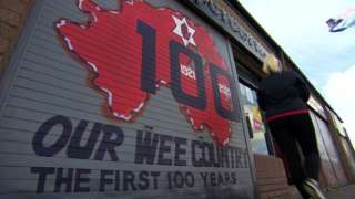 A mural marking the centenary of Northern Ireland