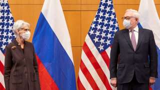 Image shows US Deputy Secretary of State Wendy Sherman and Russian Deputy Foreign Minister Sergei Ryabkov
