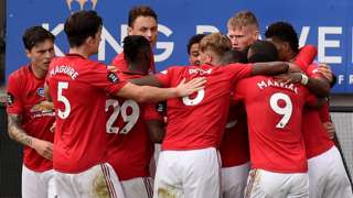 Manchester United celebrate against leicester