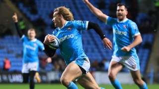 Billy Twelvetrees scoring a try for Gloucester