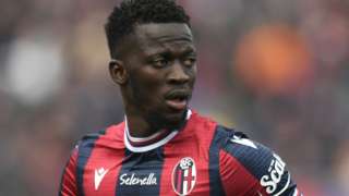 Musa Barrow in action for Bologna