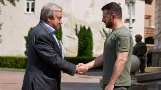Ukraine's President Volodymyr Zelenskiy shakes hands with UN Secretary-General Antonio Guterres, amid Russia's attack on Ukraine, in Lviv, Ukraine August 18, 2022