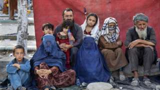 Family of IDPs in makeshift Kabul camp (12 August)
