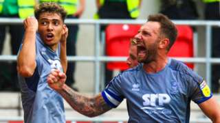 Lincoln celebrate