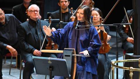 Carolina Eyck with the BBC Philharmonic