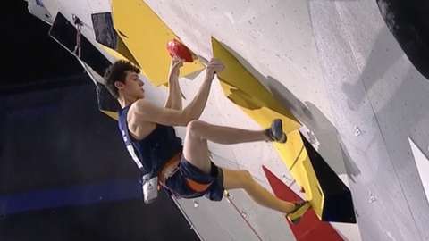 McArthur attempting the route in the final