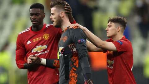 David de Gea is consoled by his team-mates
