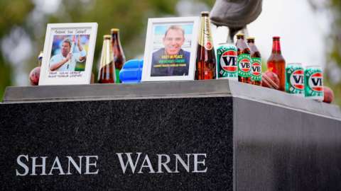 Shane Warne tributes on his statue at the Melbourne Cricket Ground