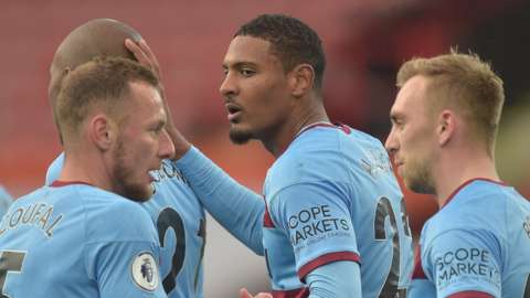 Sebastien Haller celebrates