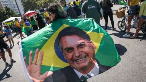 Supporters of the President of Brazil, Jair Bolsonaro, participate in a massive mobilization in favour of the printed vote and to demonstrate their support for the President, in Rio de Janeiro, Brazil, 01 August 2021.
