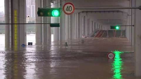 Submerged road signs in Seoul, South Korea