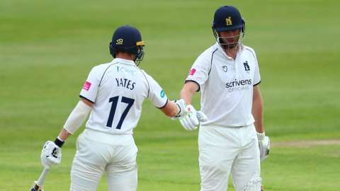 Rob Yates and Dom Sibley completed the first Warwickshire century opening partnership of the season