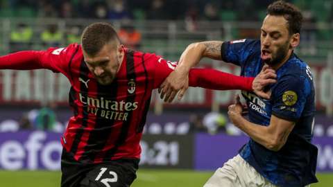 Action from Milan v Inter