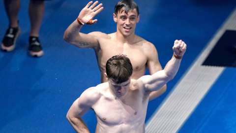 Tom Daley (top) and Matty Lee after their final dive
