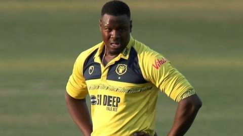 Carlos Braithwaite was the Bears' leading wicket taker in 2021 with 18 scalps at an average of 17.61.