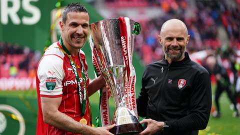 Rotherham captain Richard Wood and manager Paul Warne with the Papa John's Trophy