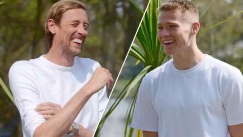 Peter Crouch and Scott McTominay
