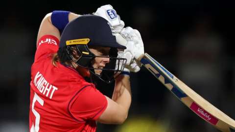 Heather Knight bats for England in T20 v South Africa