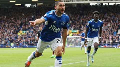 Premier League LIVE Brentford v Arsenal & Everton v West Ham United
