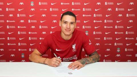 Darwin Nunez signs for Liverpool