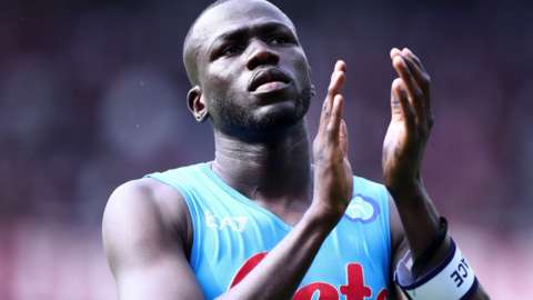 Kalidou Koulibaly applauds Napoli fans