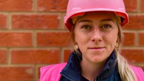 A female bricklayer hoping to smash stereotypes in the building trade is to star in online adverts.