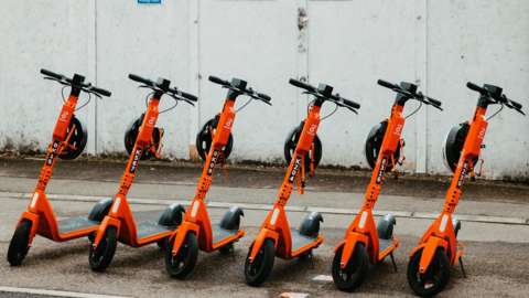 Neuron electric scooters