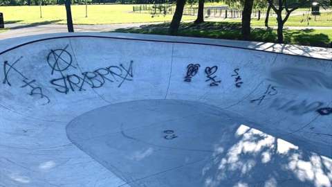 Graffiti on skatepark