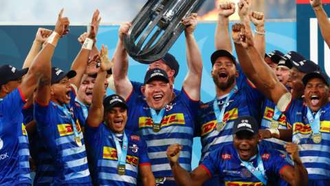Stormers celebrate with the URC trophy
