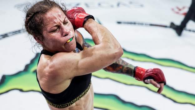 Champion Carmouche submits Bennett in comeback win