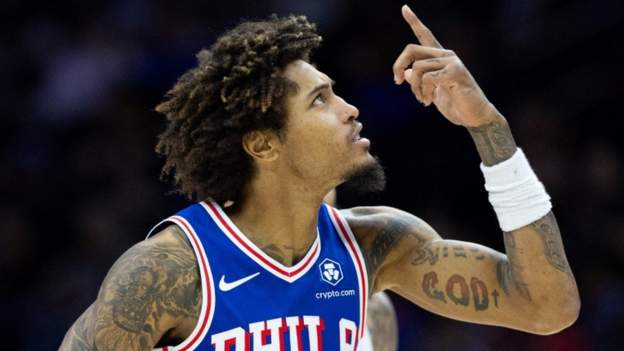 Oubre injured after being hit by vehicle near home-ZoomTech News