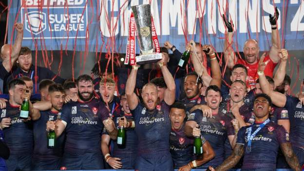 Super League Grand Final: Catalans Dragons 10-12 St Helens: Saints win three in a row