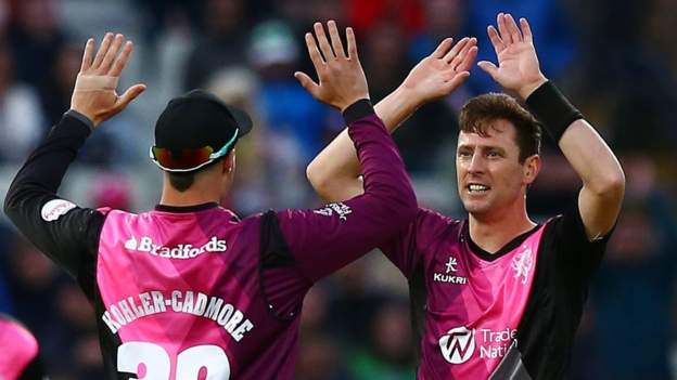 Somerset see off Essex to win T20 for second time