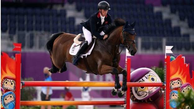 Tokyo Olympics: Great Britain eventers win team gold for first time in 49 years