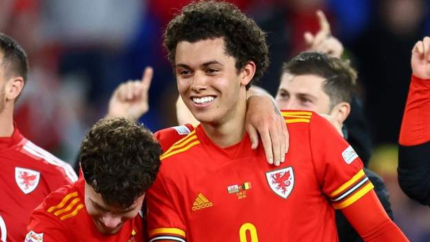 <div>Nations League: Wales goal scorer Brennan Johnson is a 'wonderful talent', says boss Rob Page</div>