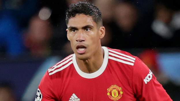 Raphael Varane: Manchester United defender out for 'a few weeks' with groin injury