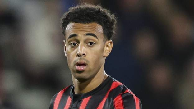 Tyler Adams injury: Bournemouth midfielder out for up to four months after hamstrings surgery