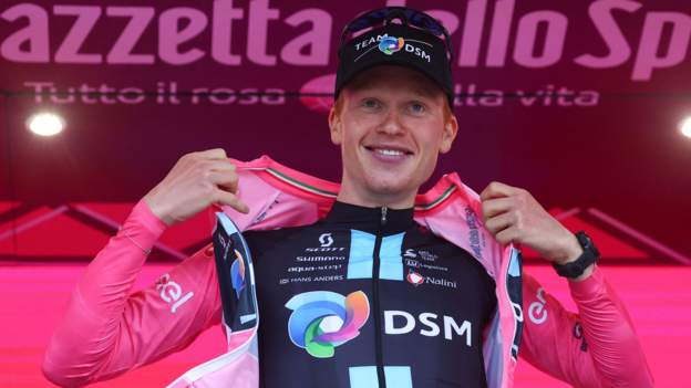 Leknessund takes pink jersey at Giro d’Italia