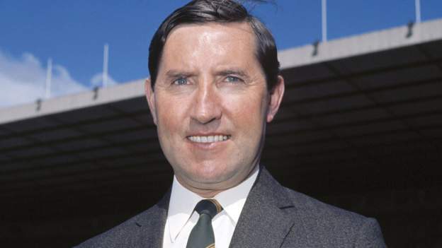 Frank O'Farrell: Former Manchester United, Leicester and Torquay manager dies ag..