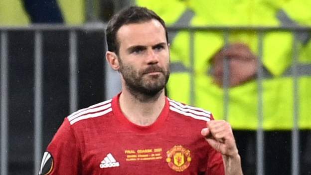 Juan Mata agrees one-year Manchester United contract extension