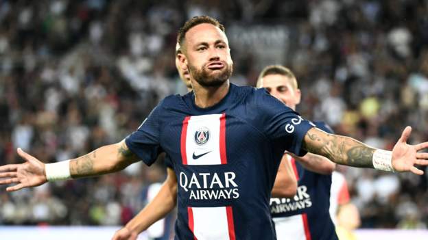 Paris St-Germain 5-2 Montpellier: Neymar scores twice in emphatic win