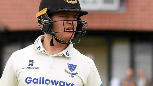 Ben Brown: Sussex club captain signs new three-year contract - BBC Sport